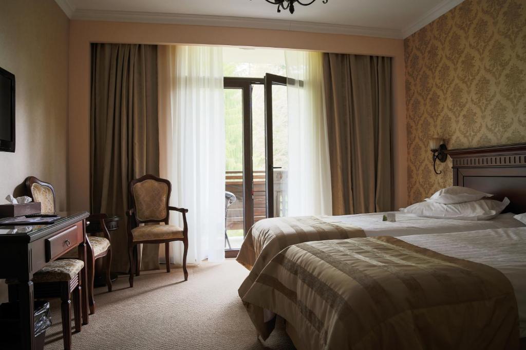 Hotel Foisorul Cu Flori Sinaia Habitación foto